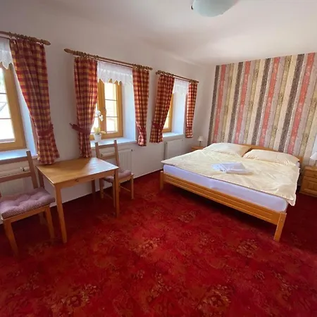 U Kostela Frymburk