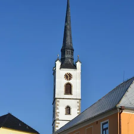 U Kostela