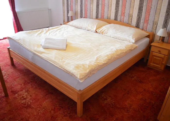U Kostela 3*