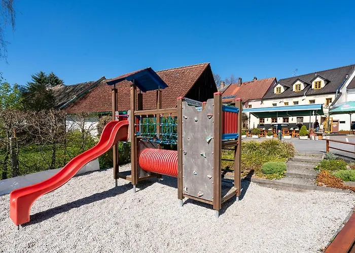 U Kostela