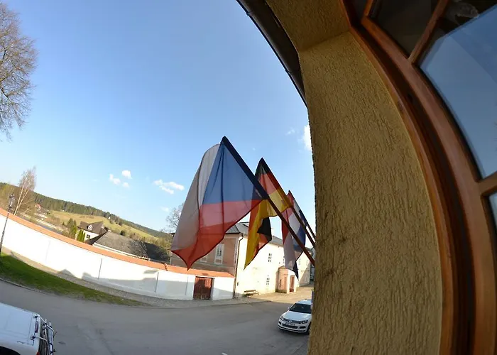 U Kostela Frymburk